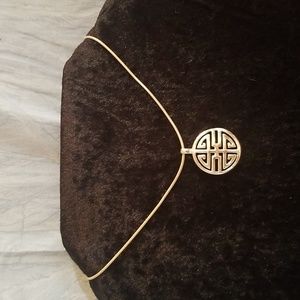 Sterling Silver Medalion Pendant Necklace